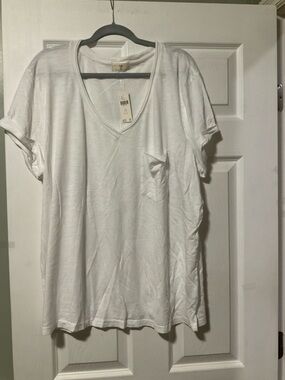 Anthropologie White V-Neck Pocket Tee
